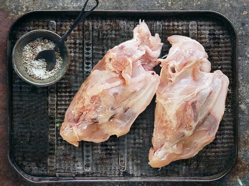 Espinazo de pollo, avícola Don Mateo, Lima (Perú)